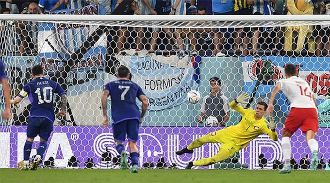Kết quả Ba Lan 0-2 Argentina: Messi trượt Pen